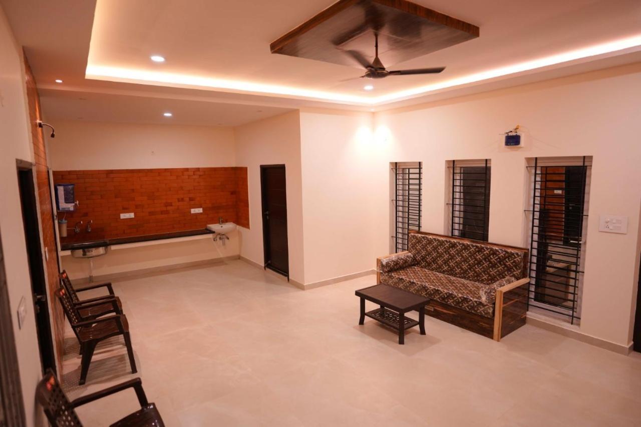 Melody Inn Luxury Home Stay Yercaud Rum bild