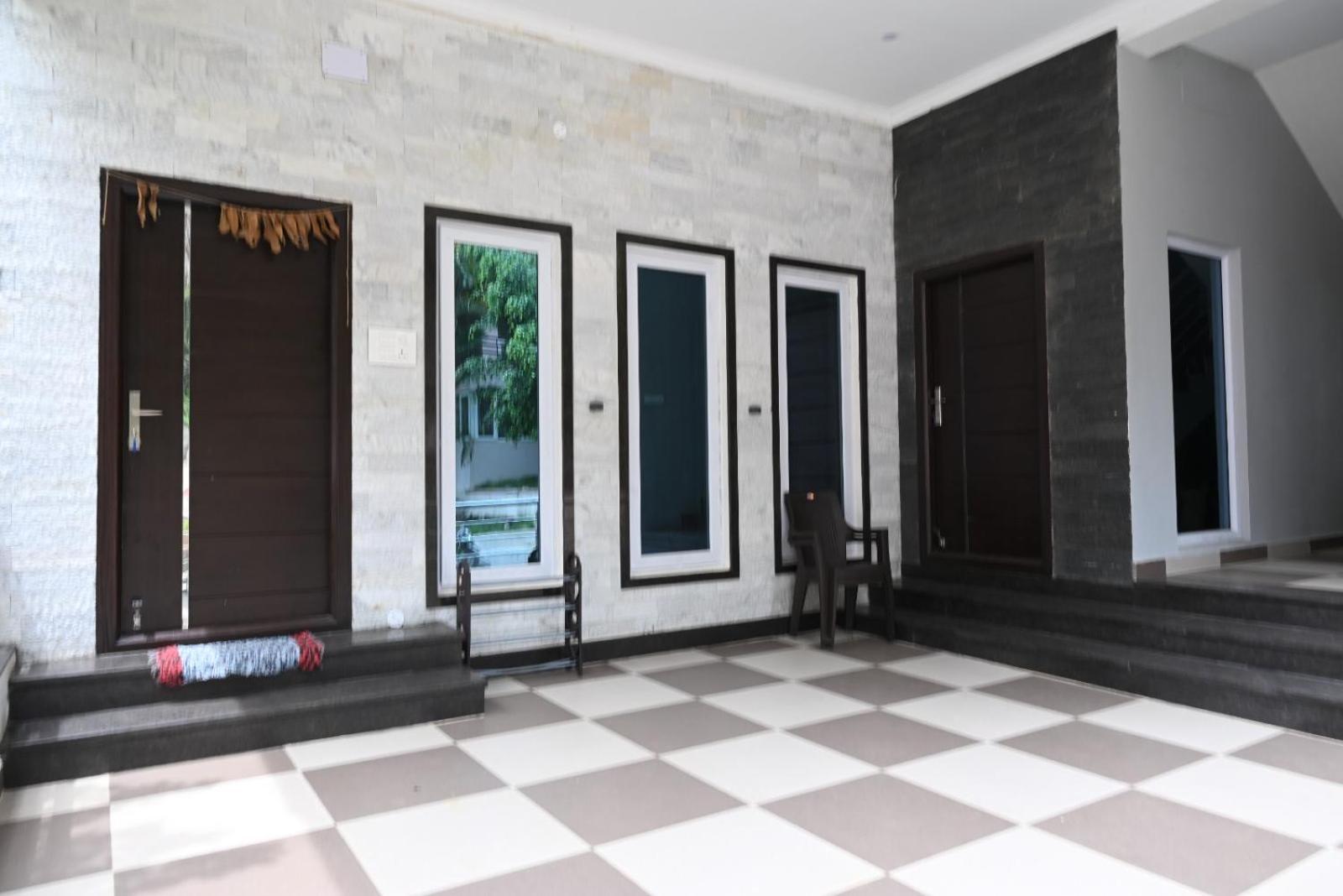 Melody Inn Luxury Home Stay Yercaud Rum bild
